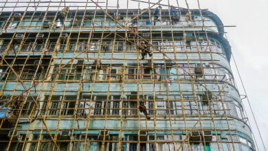 Tại sao Hong Kong vẫn dùng tre làm giàn giáo?