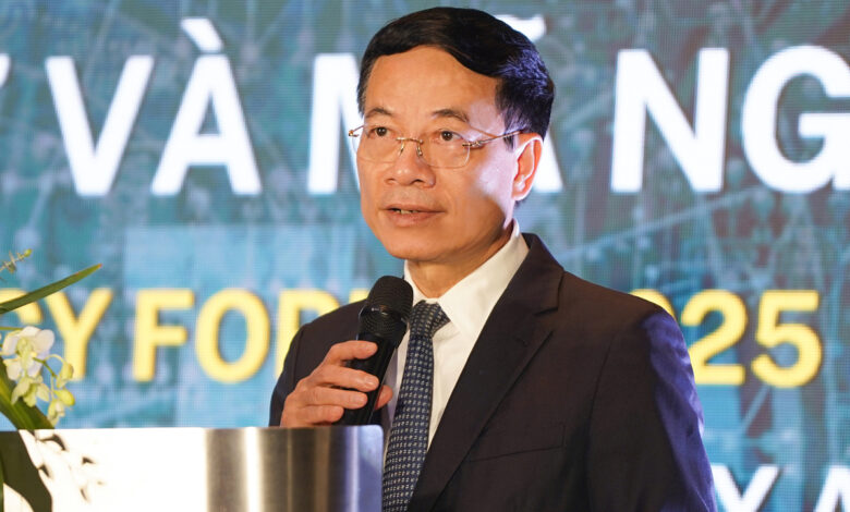 Công nghệ mở là con đường để Việt Nam làm chủ AI Công nghệ mở là con đường để Việt Nam làm chủ AI