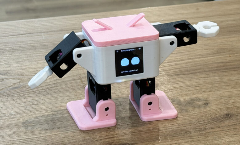 Robot đồ chơi chạy Deepseek giá dưới một triệu đồng hút khách Robot đồ chơi chạy Deepseek giá dưới một triệu đồng hút khách