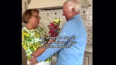 ‘Bà ngoại’ 77 tuổi dùng công nghệ để tạo động lực sống