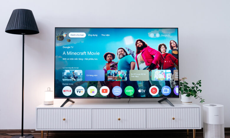 TV công nghệ cao cấp ‘bình dân hóa’ trong năm 2025