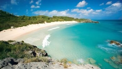 Phát hiện cấu trúc đá khác thường dưới quần đảo Bermuda