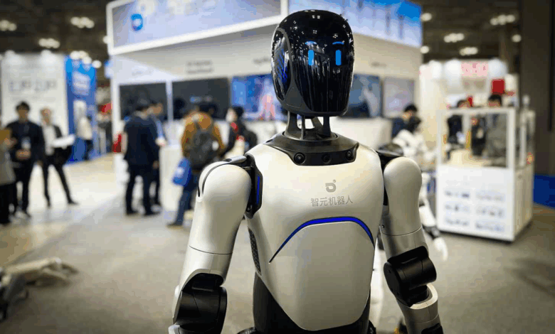 Trung Quốc tăng tốc sản xuất robot hình người dù còn nhiều rào cản Trung Quốc tăng tốc sản xuất robot hình người dù còn nhiều rào cản