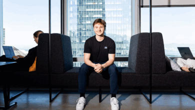 Tỷ phú trẻ nhất thế giới ‘không nghỉ ngày nào’ suốt ba năm