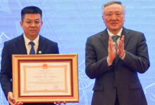 Cục Bưu điện Trung ương nhận Huân chương Lao động hạng Ba