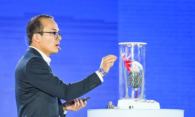 Nhà khoa học Việt kể chuyện chế tạo tim gắn ngoài cơ thể người