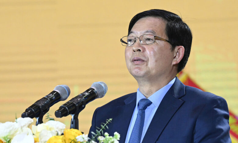 ‘Chuyển từ làm chủ sang dẫn dắt, phát triển công nghệ’