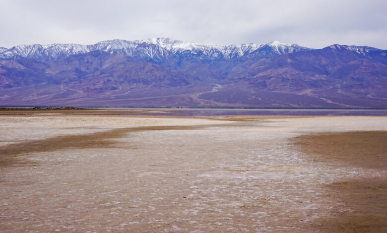Hồ nước từ kỷ băng hà tái xuất hiện ở Thung lũng Chết