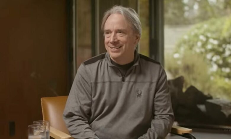 Cộng đồng lên kế hoạch tìm người kế nhiệm ‘cha đẻ’ Linux