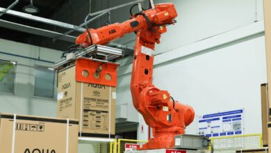 Bên trong một nhà máy sản xuất máy giặt tại Việt Nam