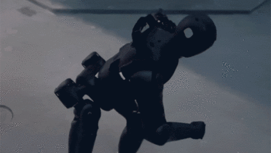 Startup Trung Quốc ra robot hình người ‘bỏ vừa trong balo’