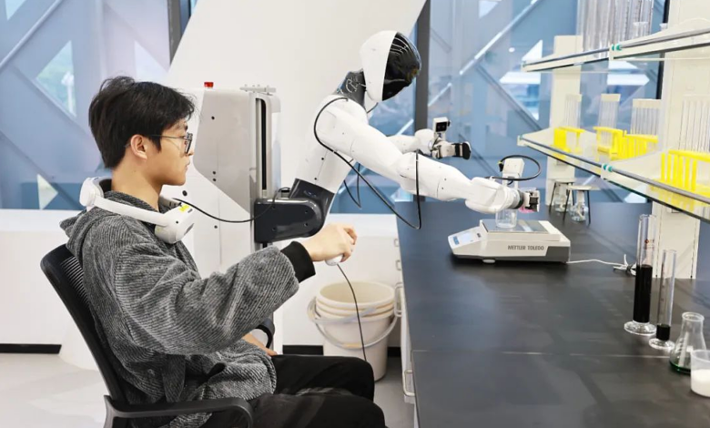 Trung Quốc ‘dạy học’ cho robot hình người thế nào Trung Quốc ‘dạy học’ cho robot hình người thế nào