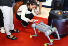 Robot chó Unitree Go2 trình diễn tại Tech Awards 2025