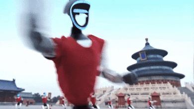 49 robot hình người Trung Quốc nhào lộn, múa võ