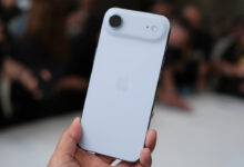 iPhone Air bán chạy gấp ba sau khi liên tục giảm giá