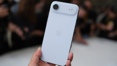 iPhone Air bán chạy gấp ba sau khi liên tục giảm giá