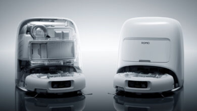 Lập trình viên vô tình tạo ra ‘đội quân 7.000 robot hút bụi’