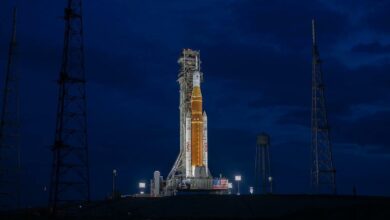 NASA hoãn đưa người tới Mặt Trăng sau thử nghiệm trục trặc