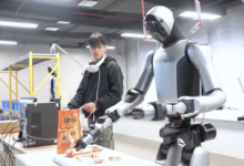 Cách Trung Quốc huấn luyện robot hình người