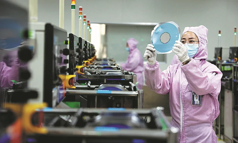 Trung Quốc thu hẹp khoảng cách thiết bị sản xuất chip với thế giới thế nào Trung Quốc thu hẹp khoảng cách thiết bị sản xuất chip với thế giới thế nào