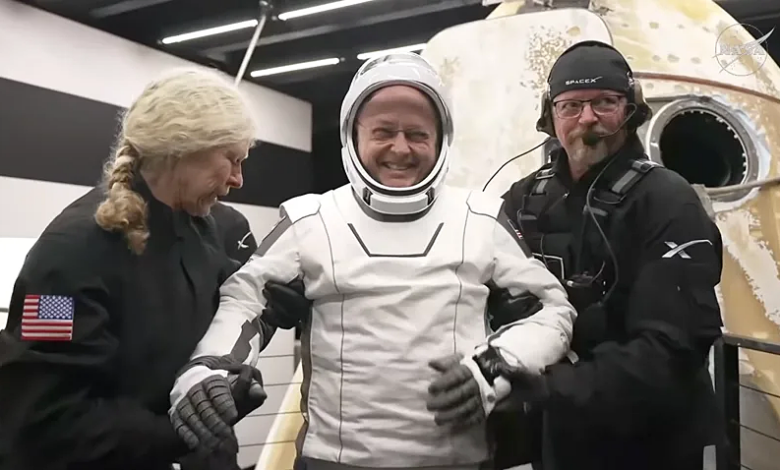 Sự cố bí ẩn khiến phi hành gia NASA mất khả năng nói