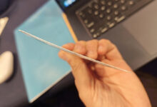 Pin điện thoại Honor mỏng như thẻ ATM lộ diện ở Việt Nam