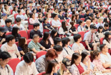 AI đang khiến sinh viên ‘na ná nhau’ thế nào