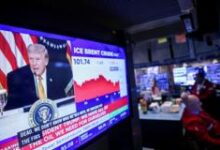 Chính quyền Trump bị nghi ngờ về ‘phím hàng’ cá cược