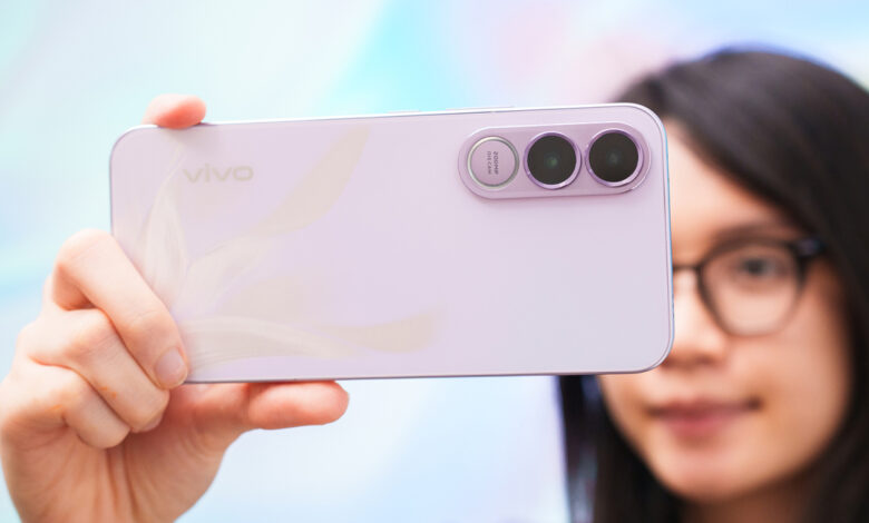 Vivo V70 FE – điện thoại có camera 200 ‘chấm’, pin 7.000 mAh