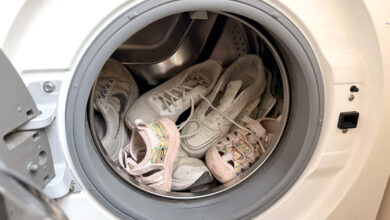 Mẹo giặt sạch giày bằng máy giặt