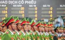 Reuters: Bộ Công an muốn bình ổn thị trường chứng khoán bằng KOL, báo chí trấn an dư luận