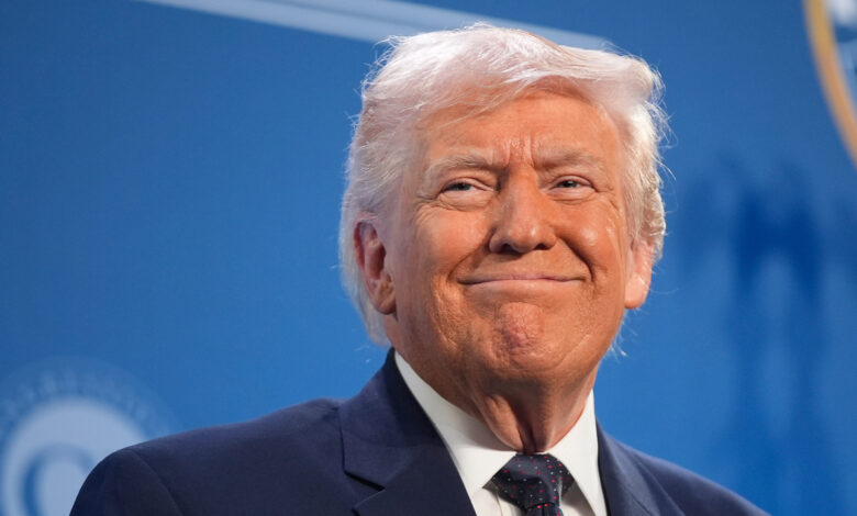 Tổng thống Trump: Artemis II ‘đã làm nên lịch sử’