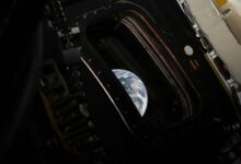 Phi hành đoàn Artemis II vượt mốc ‘nửa đường tới Mặt Trăng’