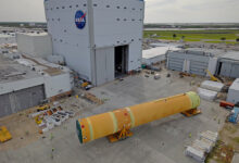 NASA hé lộ tầng lõi tên lửa cho nhiệm vụ Artemis III