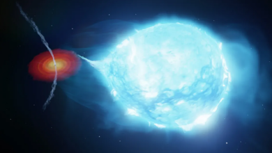 Hố đen phun luồng vật chất mạnh gấp 10.000 lần Mặt Trời