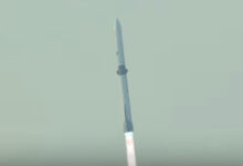 Blue Origin lần đầu phóng tên lửa bằng tầng đẩy tái sử dụng