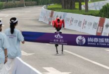 Robot hình người Trung Quốc vượt kỷ lục nhà vô địch marathon