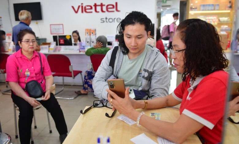 SIM có bị khóa nếu đứng tên người thân?