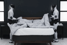 Robot hình người Mỹ dọn phòng trong hai phút