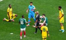 Ba thẻ đỏ – trọng tài đang mạnh tay hơn ở World Cup này? Ba thẻ đỏ – trọng tài đang mạnh tay hơn ở World Cup này?