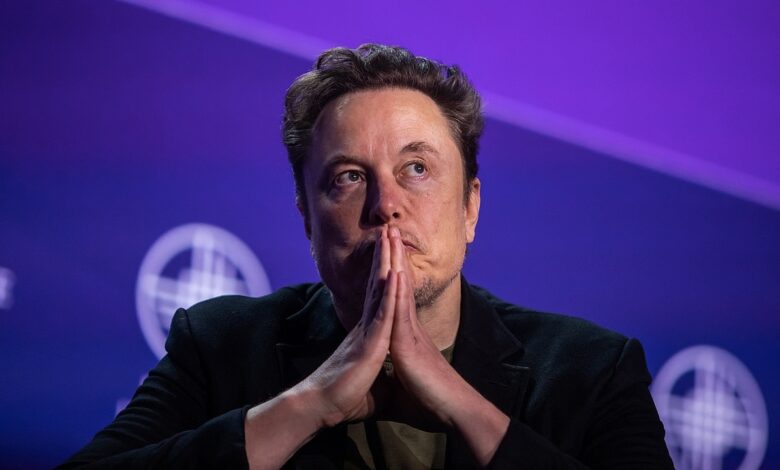Musk đồng tình với Tim Cook: ‘Giá chip nhớ tăng chưa từng có’
