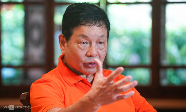 Ông Trương Gia Bình: ‘Không nên đua về nền tảng, mà đua tạo tài sản từ AI’ Ông Trương Gia Bình: ‘Không nên đua về nền tảng, mà đua tạo tài sản từ AI’