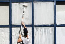Lý do người Pháp chống nóng bằng phấn trắng