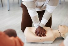 Ngừng tim đột ngột: Hướng dẫn CPR và cách sử dụng AED hiệu quả