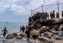 Tây Ban Nha Trả Hơn 48,000 Người Di Cư Về Marốc Từ Ceuta; Hàng Chục Người Chết Thương Tâm
