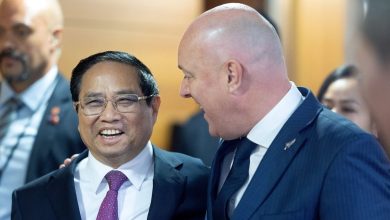 Cán bộ Việt Nam bị tố cáo tấn công tình dục hai nữ phục vụ tại New Zealand trước chuyến thăm của Thủ tướng Chính Cán bộ Việt Nam bị tố cáo tấn công tình dục hai nữ phục vụ tại New Zealand trước chuyến thăm của Thủ tướng Chính