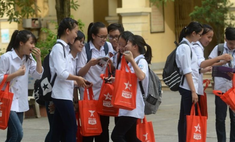 Thi lại ở Tuyên Quang: Lỗi Sai Tập Thể và Những Ngoại Lệ Pháp Luật Đáng Chú Ý Thi lại ở Tuyên Quang: Lỗi Sai Tập Thể và Những Ngoại Lệ Pháp Luật Đáng Chú Ý