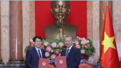 Việt Nam: Quốc Gia Cộng Sản Độc Nhất Không Theo Xu Hướng Nhất Thể Hóa Việt Nam: Quốc Gia Cộng Sản Độc Nhất Không Theo Xu Hướng Nhất Thể Hóa
