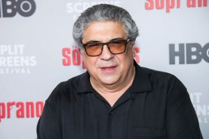 Vincent Pastore, Ngôi Sao “The Sopranos,” Qua Đời Ở Tuổi 80: Di Sản Của Một Huyền Thoại