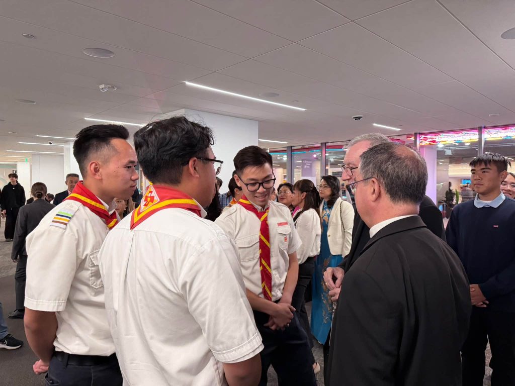 Đức Hồng Y Pietro Parolin thăm Giáo phận San Jose và cử hành Thánh Lễ tại Nhà thờ Đức Mẹ Lavang
